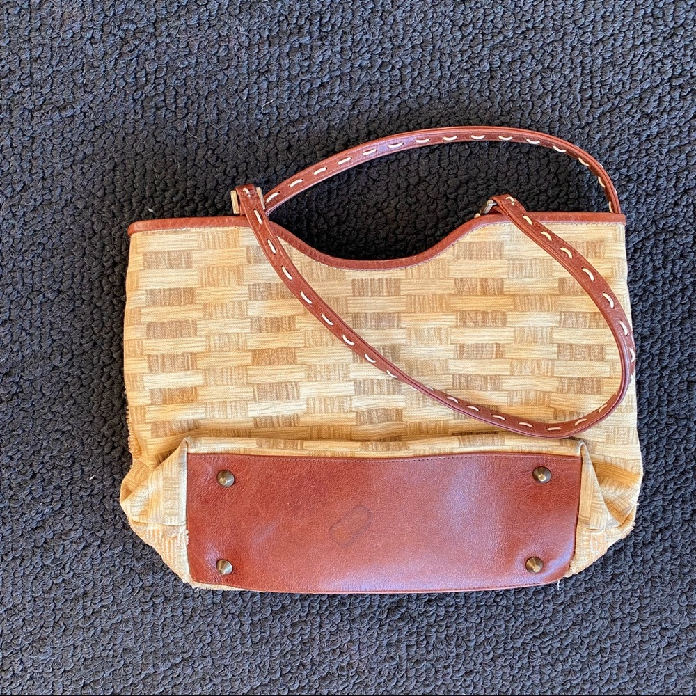 Isabella Fiore Rose Beaded Vintage Shoulder Bag - Picture 10 of 12
